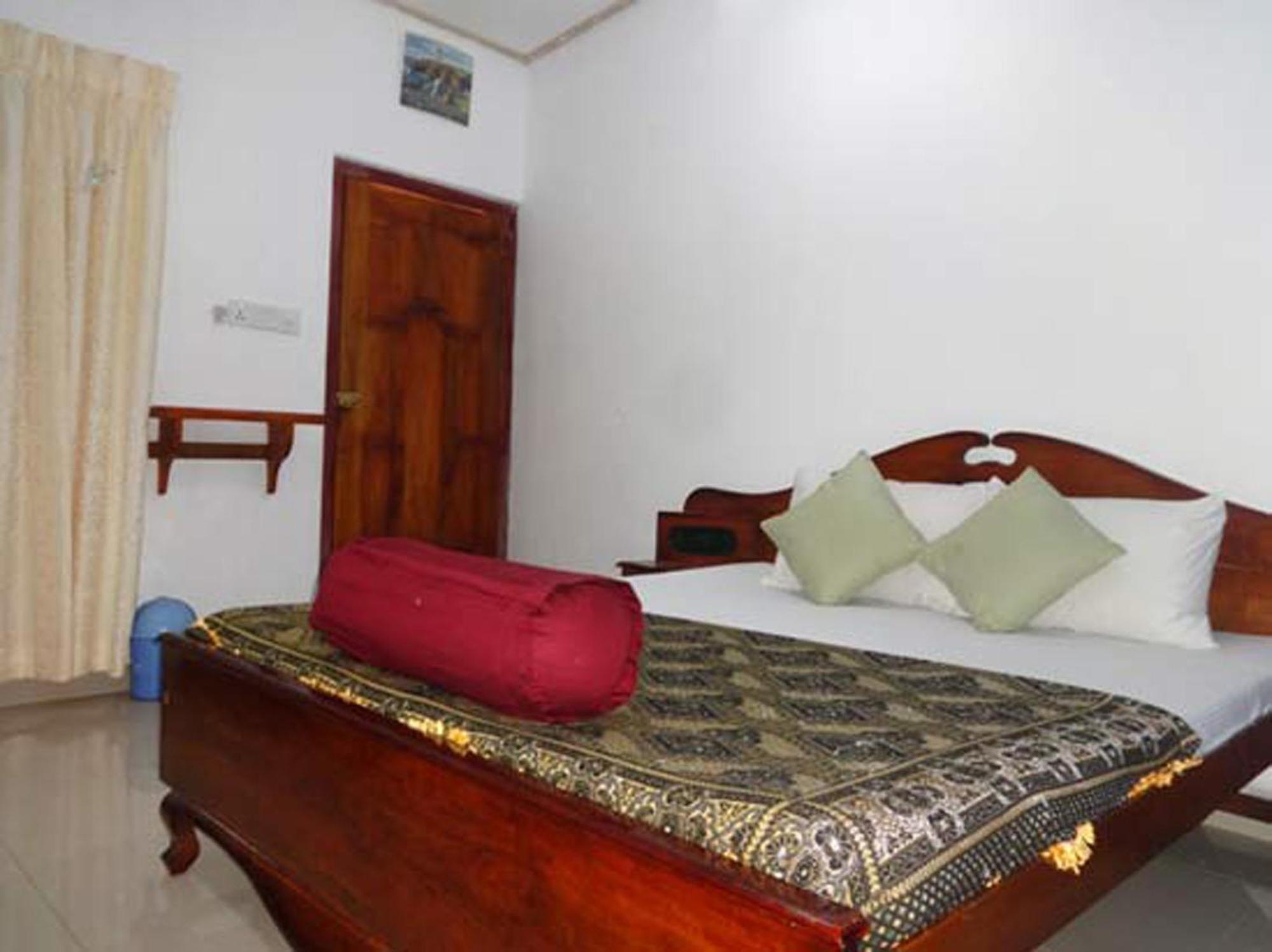 Dutch Bay Beach Cottages Trincomalee Eksteriør billede