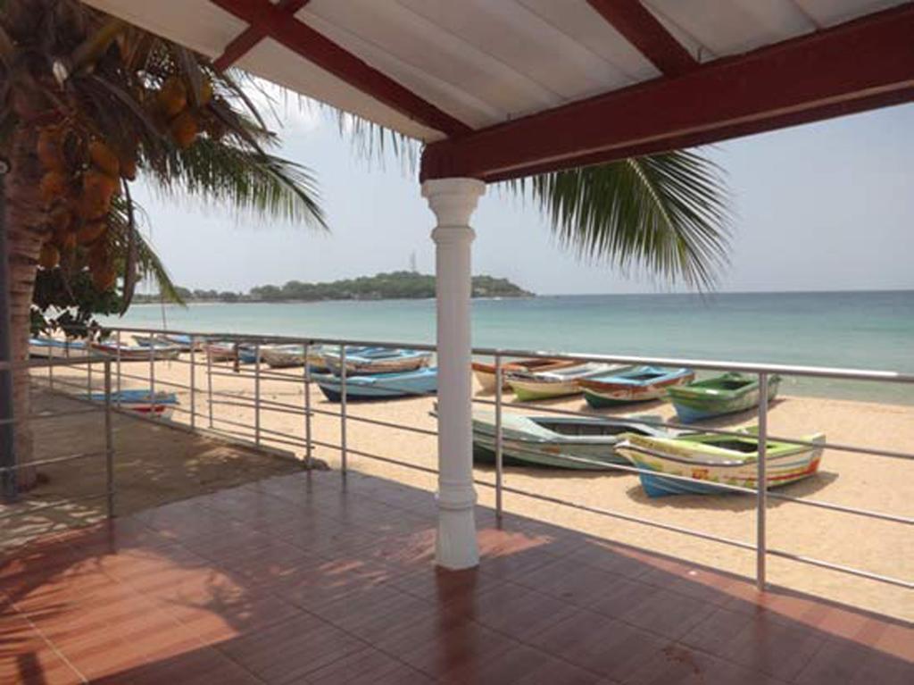 Dutch Bay Beach Cottages Trincomalee Eksteriør billede